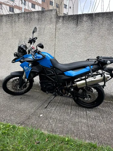 Vendo ou troco F 800 por algo do meu interesse