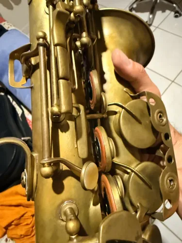 Saxofone Alto Weril Borboleta Desplacado