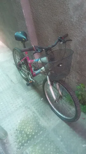 Bicicleta feminina aro 24
