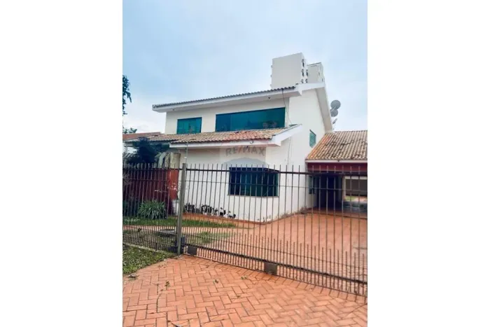 Sobrado versátil para locação na Vila Aurora Comercial ou Residencial!