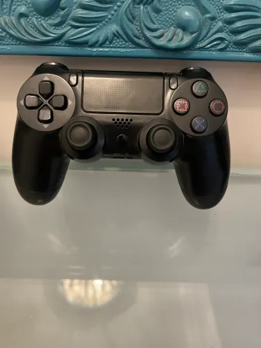 Controle paralelo Playstation 4 primeira linha