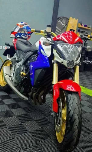 Vendo CB100R Capitão América modelo exclusivo