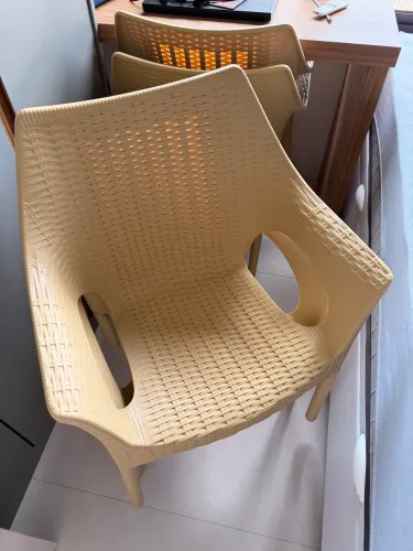 Conjunto 2 cadeiras empilháveis