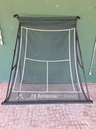 Rebatedor de tênis 