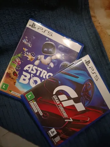 Vendo Astro bot e Gran turismo,jogos novos..nunca usados!