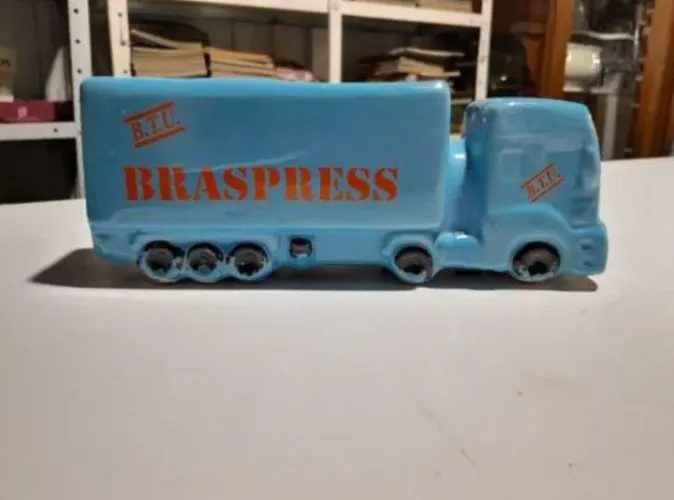 Caminhão de Porcelana  Braspress