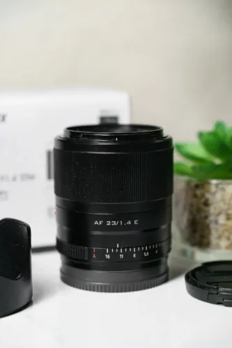 Lente viltrox 23mm 1.4