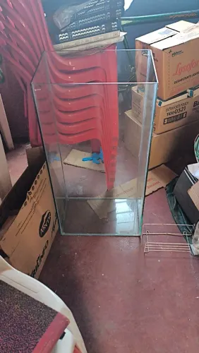 Aquário coluna d'água 100 litros