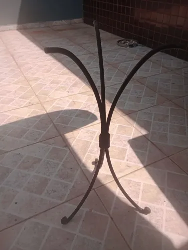 Conjunto de mesa de ferro 