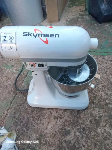 Batedeira industrial skysem