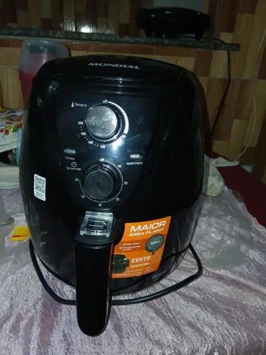Vendo uma airfryer fritadeira