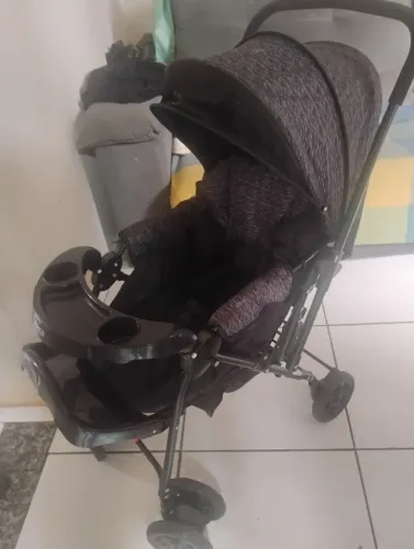 Carrinho de bebe / dependendo do lugar eu realizo entrega.