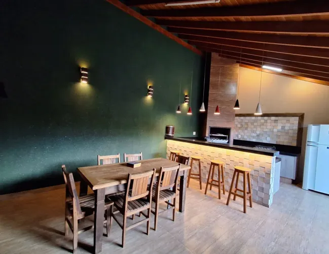 Casa 170m² | 2 Quartos | Suíte | Área Gourmet | Energia Solar | Olímpia/SP