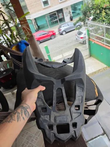 Suporte baú bagageiro NMax 2021, 2022, 2023