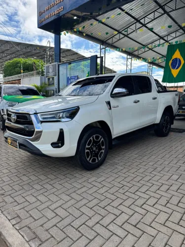 Toyota Hilux CD SRX 4X4 2.8 TDI 16V Diesel Aut. 2021