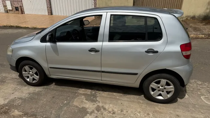 Volkswagen Fox Plus 1.6mi/ 1.6mi Total Flex 8V 4P 2005