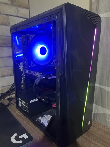 *PC GAMER*