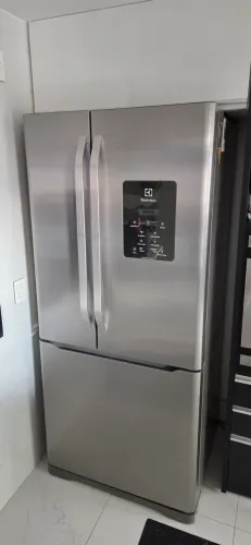 Geladeira Electrolux frost free inverter inox 