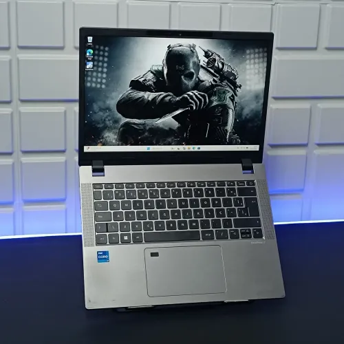 Acer TravelMate - Intel Core i7 13th - 16GB RAM - SSD Nvmie - Tela 14" IPS Full HD+