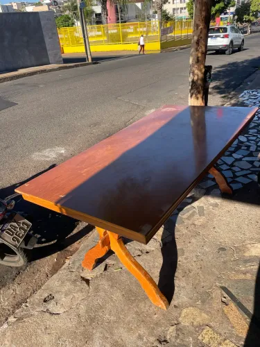 Mesa de Madeira 1,80m - Linda, Robusta e Espaçosa