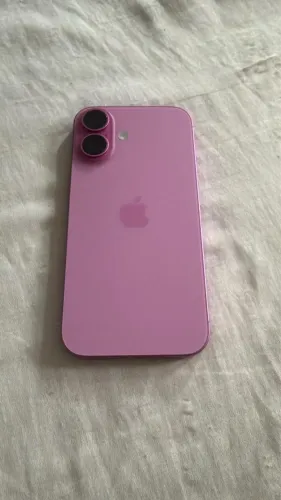 iPhone 16