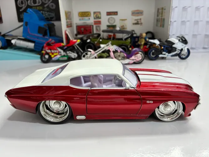 Miniatura chevelle SS faixa branca
