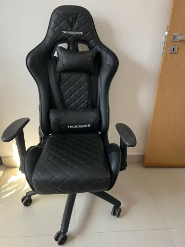 Vendo Cadeira Gamer, Mesa de Trabalho e Sapateira