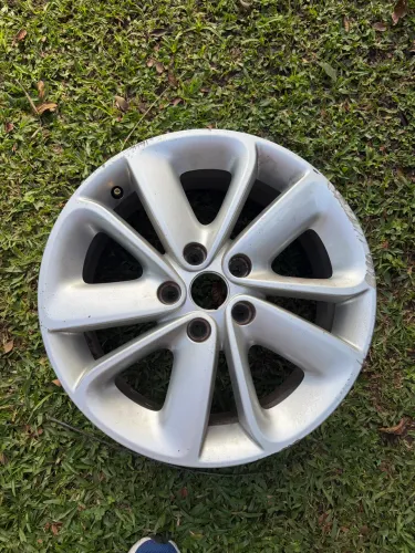 Roda Fluence Privilege aro 17 original