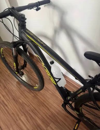 Bicicleta Oggi Hacker Sport
