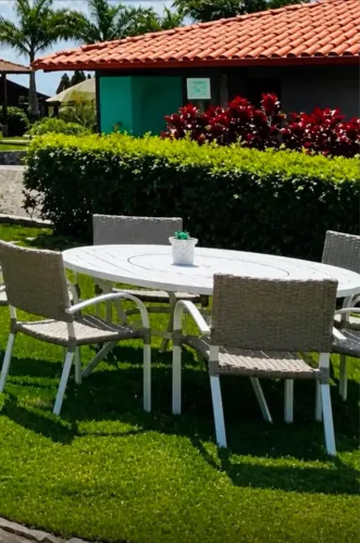 Conjunto Mesa e Cadeiras de Alumínio para Piscina- Com Prato Giratório- Excelente Estado