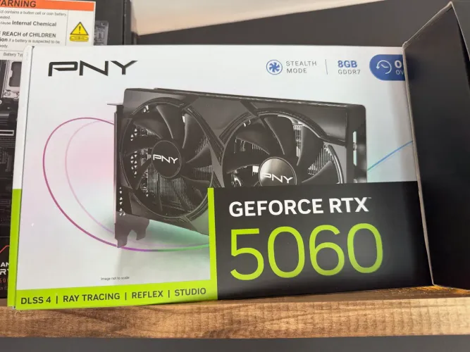 GeForce rtx 5060 pny o.c 8gb gddr7 nova