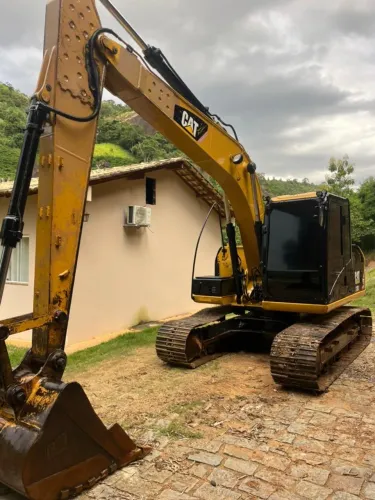Escavadeira CAT 313 D2L 2017