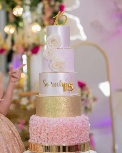 Bolo de festa  5 andares 