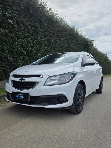 Chevrolet Onix Hatch LT 1.0 8V Flex Power Mec. 4P 2014