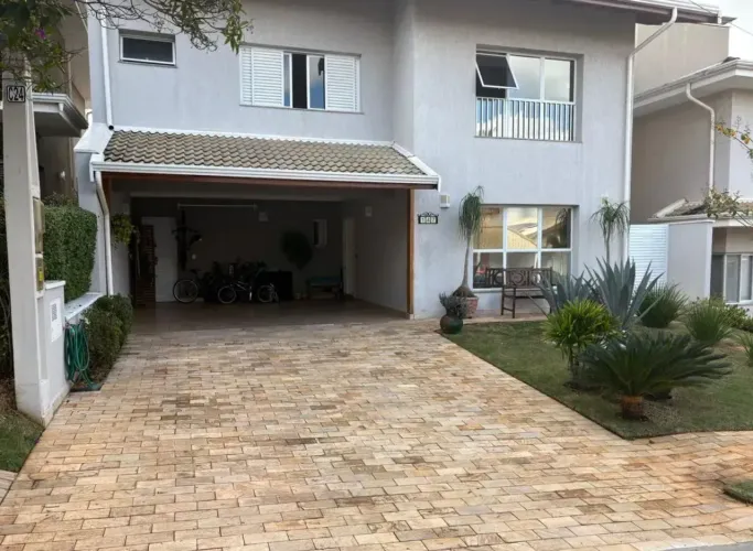 Casa à Venda no Condomínio Figueira Branca em Campinas - SP