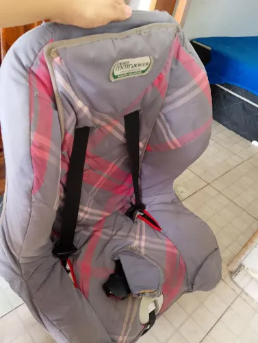 Cadeirinha infantil