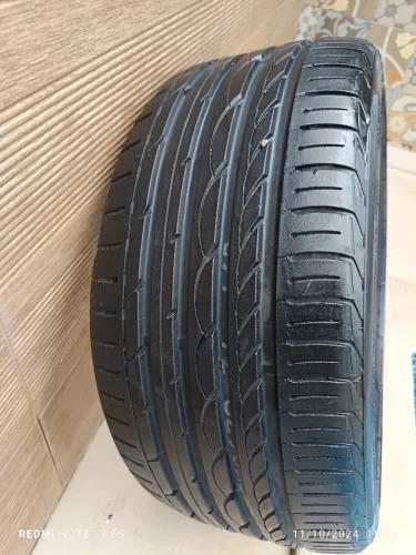 Pneu Aro 20 - 255 / 35 / 20
