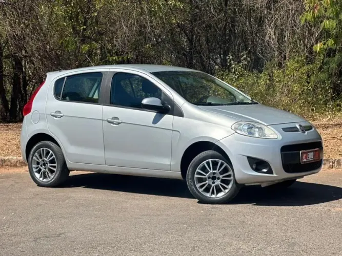 Fiat Palio Attractive 1.0 EVO Fire Flex 8V 5P 2014