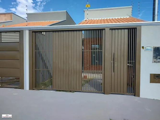 Casa à venda em Campo Grande, Bom Retiro, com 2 quartos, 57m²