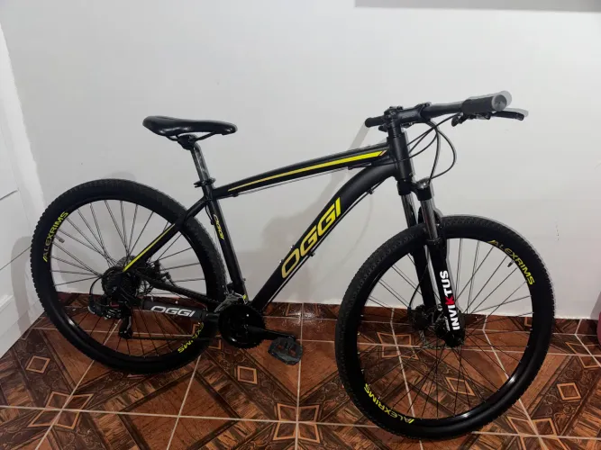Bicicleta aro 29 Oggi hacker Sport