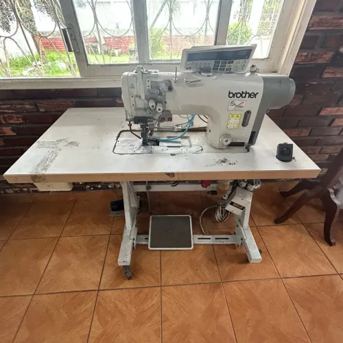 Máquina de Costura Industrial de ponto fixo Brother
