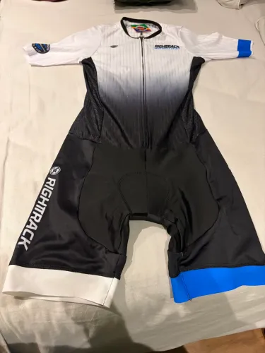 Macaquinho de Triathlon
