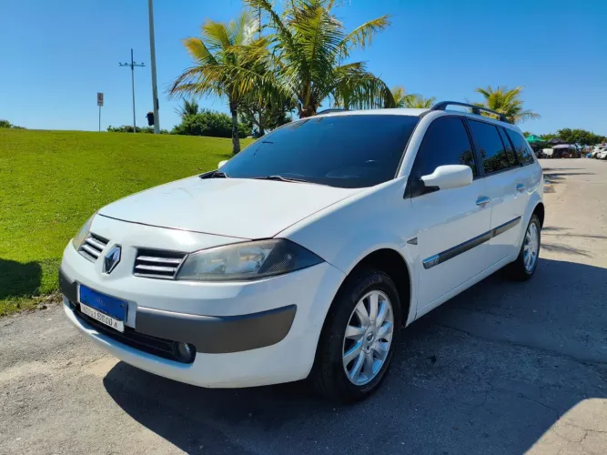 Renault Megane Grand Tour Dynam. Hi-flex 1.6 16V 2013