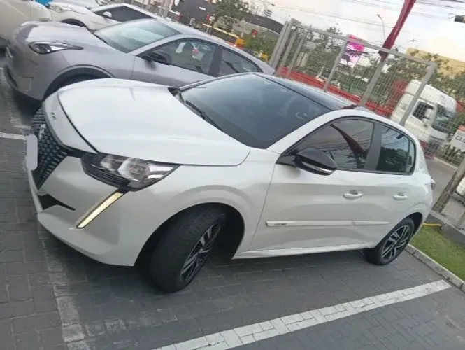 Peugeot 208 Allure 1.0 Tubo Flex 5P Aut. 2024