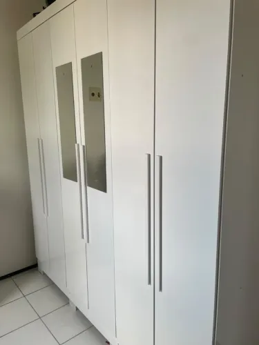 Guarda-roupa 