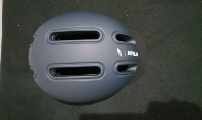 Capacete mormaii moto elétrica azul.