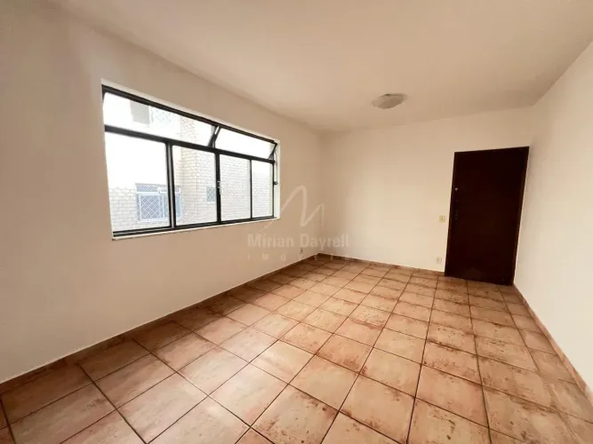 Apartamento de 03 Quartos no Sion