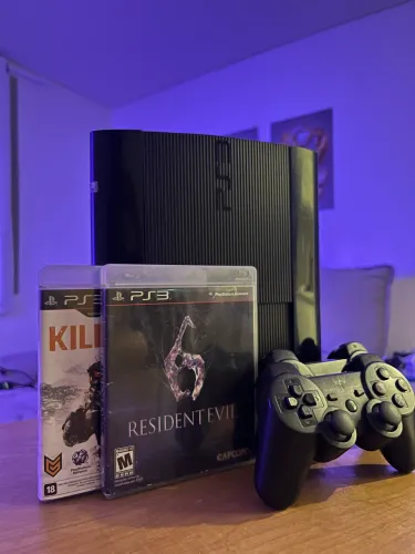 Ps3 Super Slim Desbloqueado 250gb + 2 Controles + Jogos Físicos 
