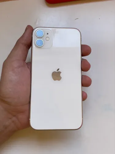 iPhone 11 128GB (Branco)