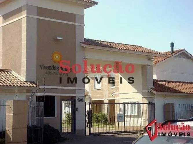 Sobrado em condominio fechado de 03 dormitórios, próximo ao park shopping Canoas